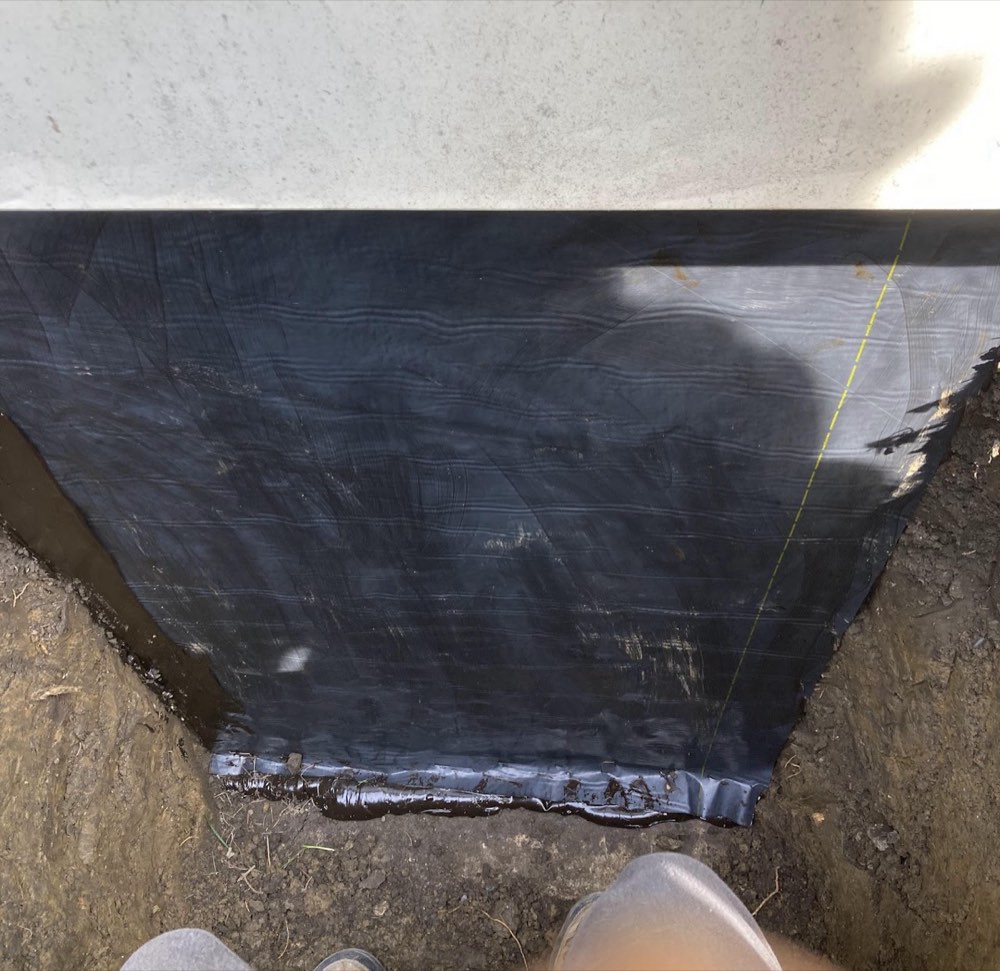 Outside crack repair